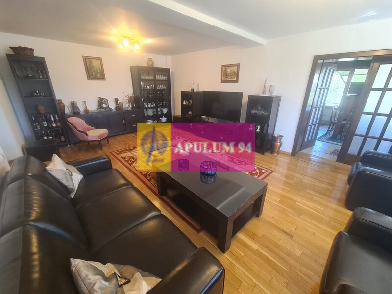 Vila de vanzare in Breaza - Zona Breaza de Sus